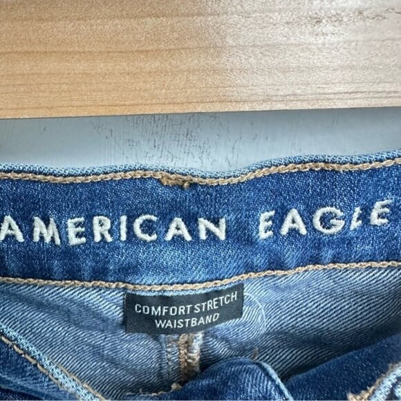 AE 90’s Boyfriend Short Size 2 High Rise Distressed Denim - Picture 3 of 7